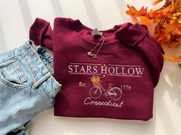 Stars Hollow Connecticut Embroidery Sweatshirt