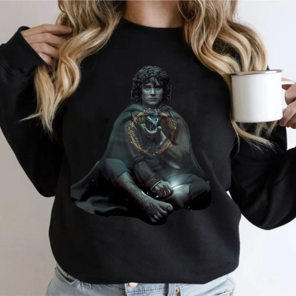 LOTR Frodo Hold Ring Retro Shirt, Lord of The Rings The Fellowship Of The Ring Vintage Shirt